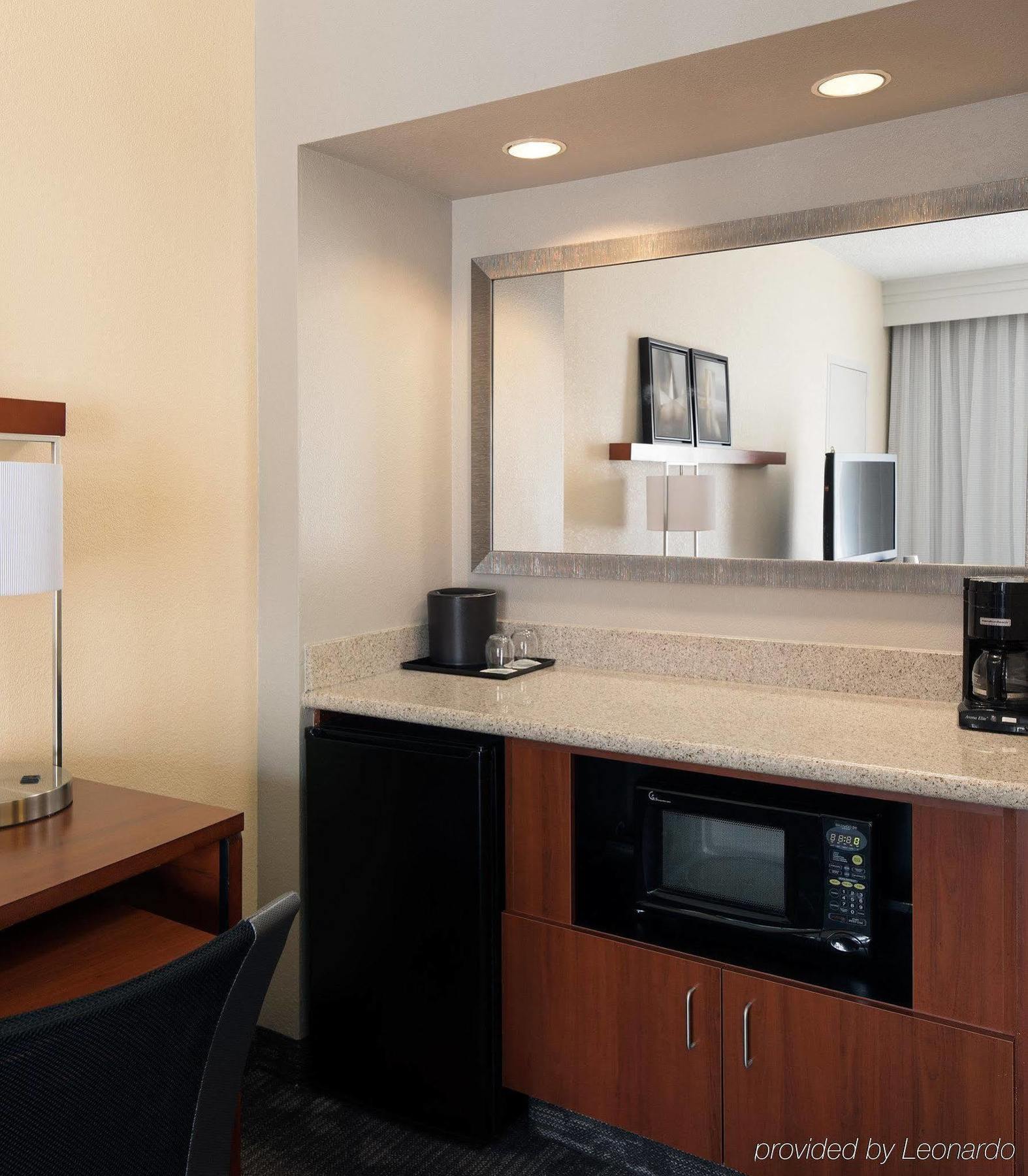 Courtyard By Marriott Denver Central Park Exterior photo